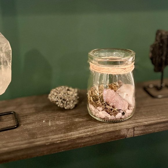 Whimsical - Gemstone & Crystal Chips with Moss - Wish Jar - Picture 1 of 5